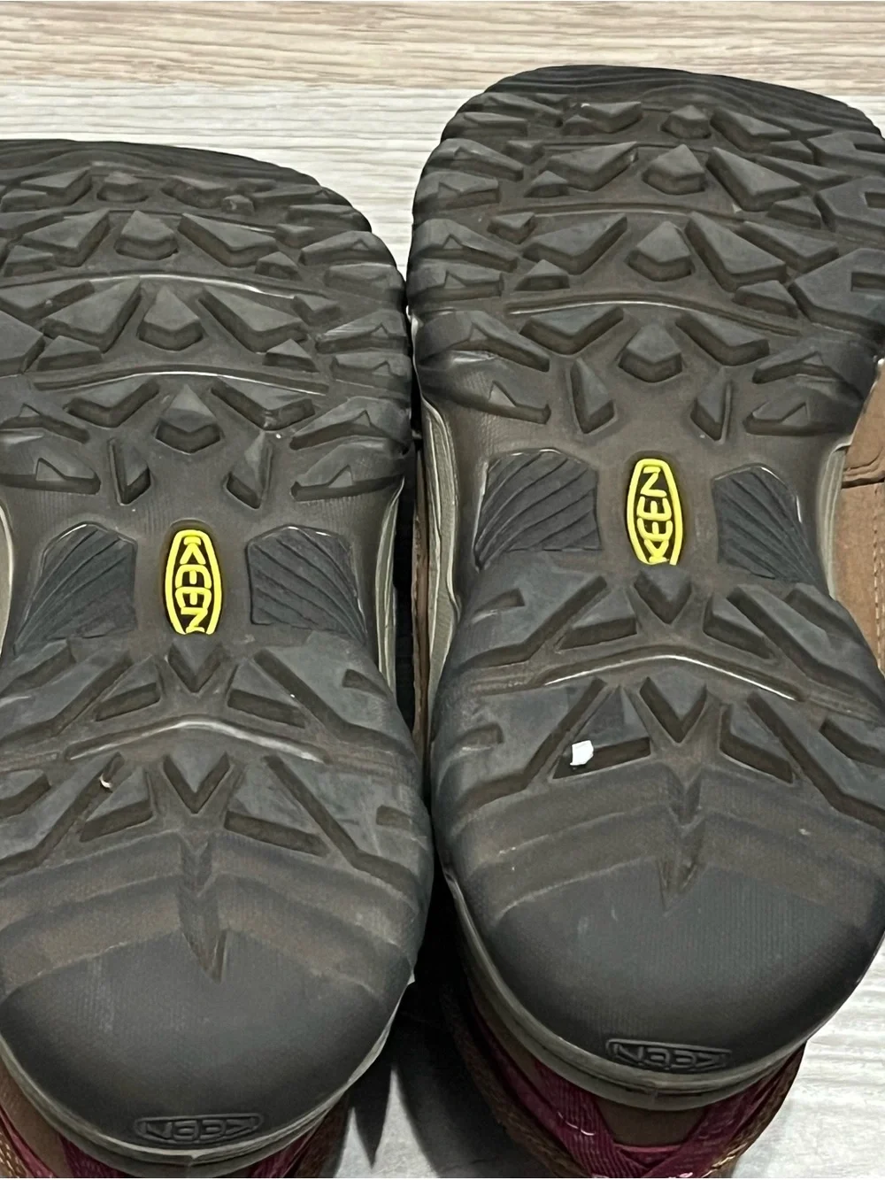 Keen Women's Brown and Magenta Trail Shoe